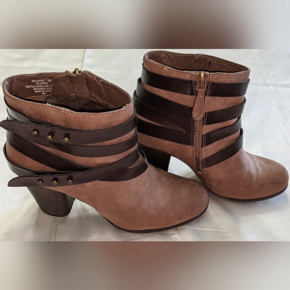 Madden Girl Deluxxxe Women's Strappy Ankle Boots Size 7.5M Zip Closure Brown - Picture 2 of 10